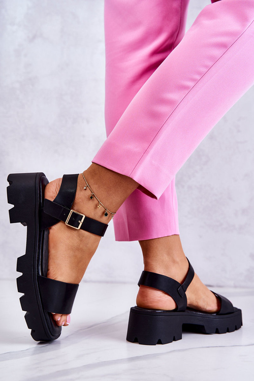 Skórzane Sandały Na Obcasie Czarne Sovie