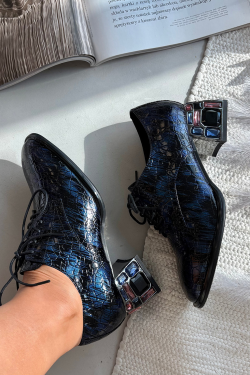 Skórzane Lakierowane Półbuty Damskie Na Obcasie Z Kryształkami Artiker 55C0428 Granatowe