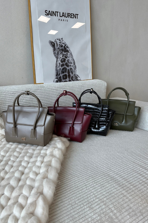 Mała Torebka Kuferek Z Tłoczonym Wzorem NOBO BAG5800-M20 Czarna