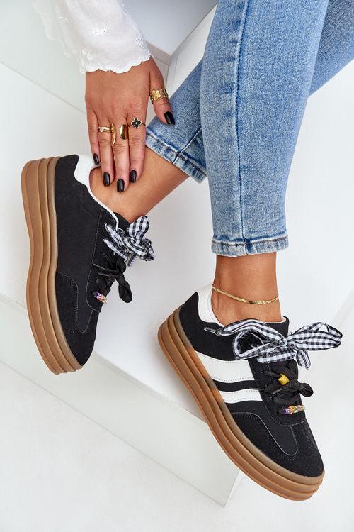 Sneakersy Damskie Z Przypinkami Czarne Jariana