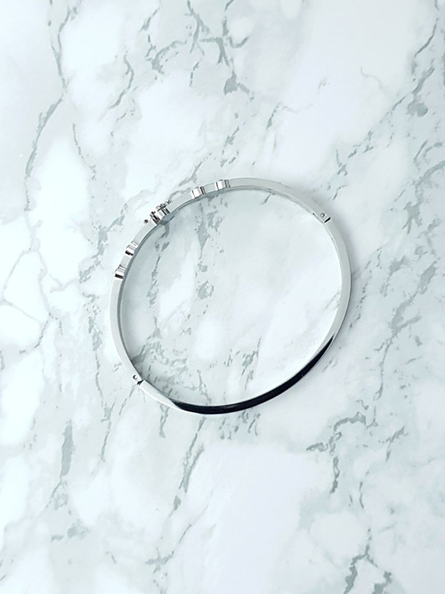 Damska Bransoleta Stalowa Z Czterema Cyrkoniami Srebrna Avior