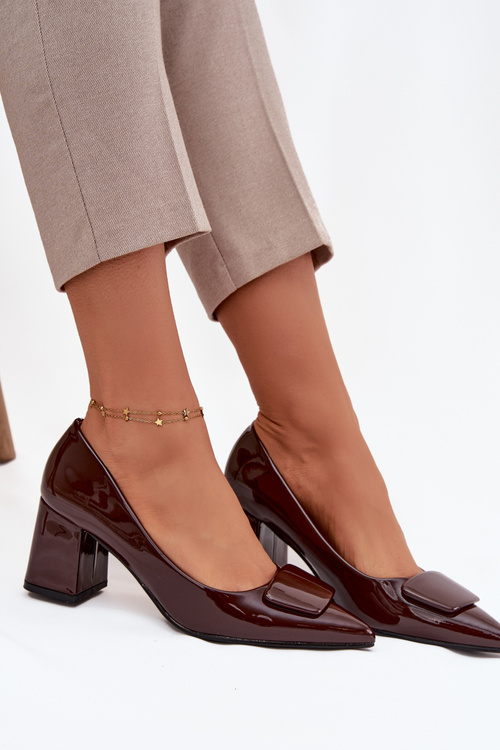 Lakierowane Czółenka Na Słupku Z Ozdobą Czekoladowe Isoline