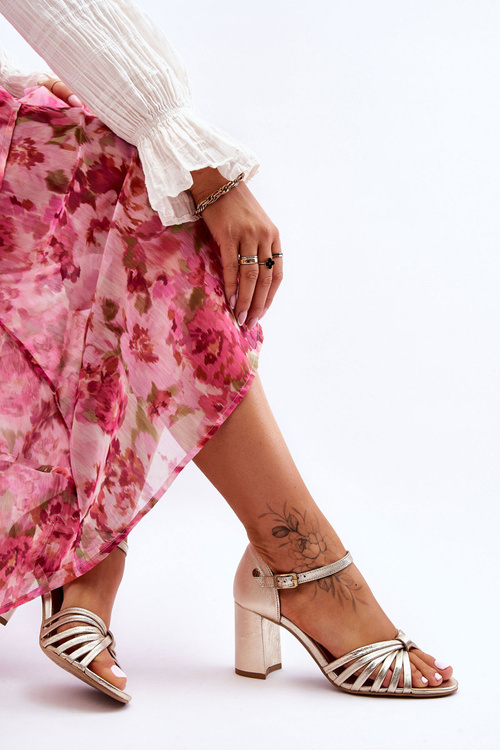 Skórzane Wygodne Sandały Maciejka 06025-25 Złote