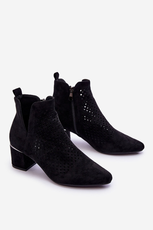 Zamszowe Botki Ażurowe Z Wycięciem Na Obcasie Czarne Blakely