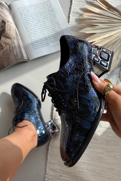 Skórzane Lakierowane Półbuty Damskie Na Obcasie Z Kryształkami Artiker 55C0428 Granatowe