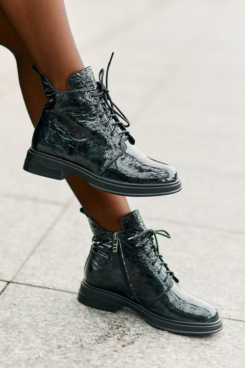 Skórzane Lakierowane Botki Damskie Ocieplane Na Zamek D&A LZ42-042 Ciemnozielone