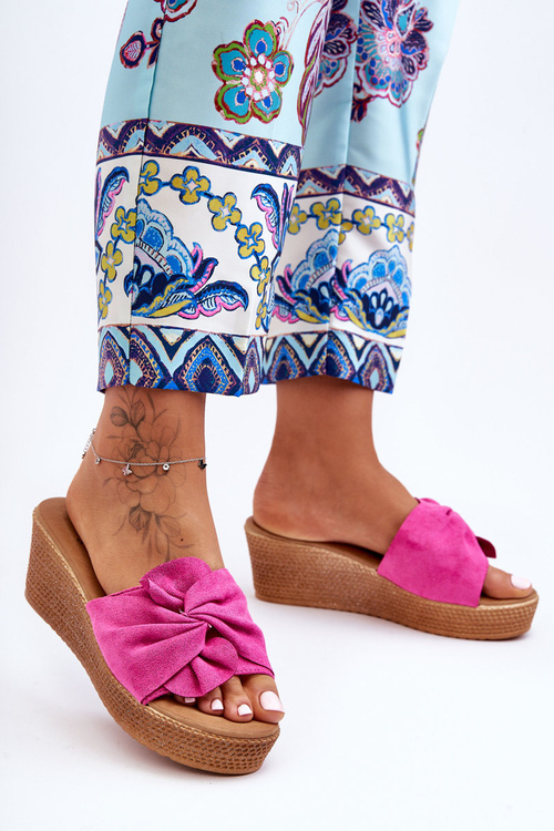 Damskie Klapki Na Koturnie Różowe Calama