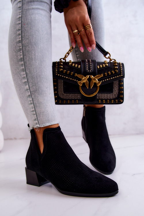 Zamszowe Botki Ażurowe Z Wycięciem Czarne Carine