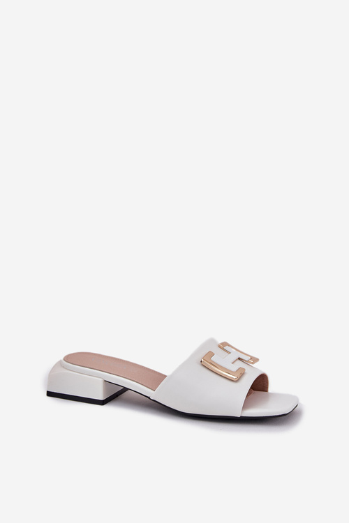 Eleganckie Klapki Damskie Na Klocku Ze Złotym Detalem Vinceza 62229 Białe