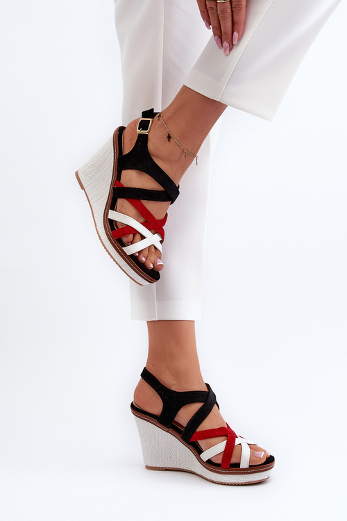 Sandały Na Koturnie Z Paseczkami Czarne Ellen