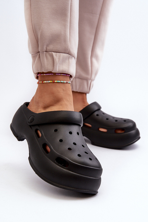 Piankowe Klapki Damskie Na Masywnej Podeszwie Czarne Danollia