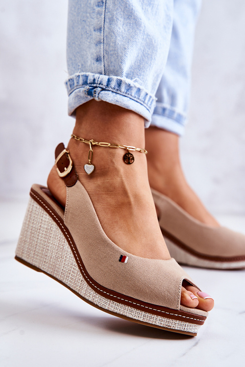 Damskie Wygodne Sandały Na Koturnie Ciemnobeżowe Thallas