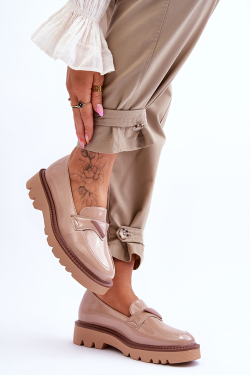 Lakierowane Damskie Mokasyny Na Platformie Z Ozdobą Beżowe Jonett