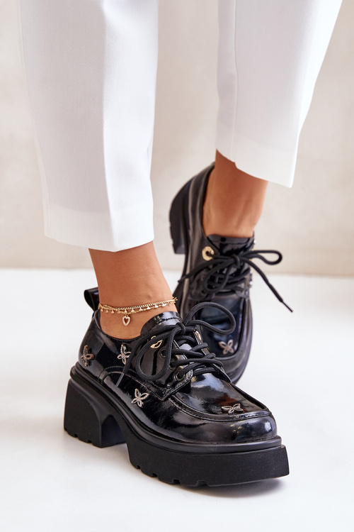 Lakierowane Półbuty Damskie Z Ozdobami Skóra Naturalna Artiker 55C0419 Czarne