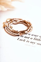 Odcienie brązu i beżu