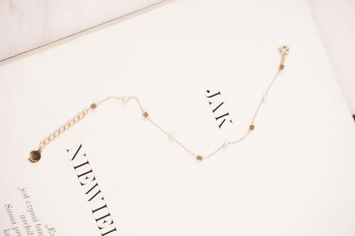 Damska Bransoletka Celebrytka Złota Z Perełkami Square