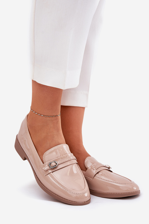 Lakierowane Mokasyny Damskie Z Ozdobną Sprzączką Beżowe Mollan