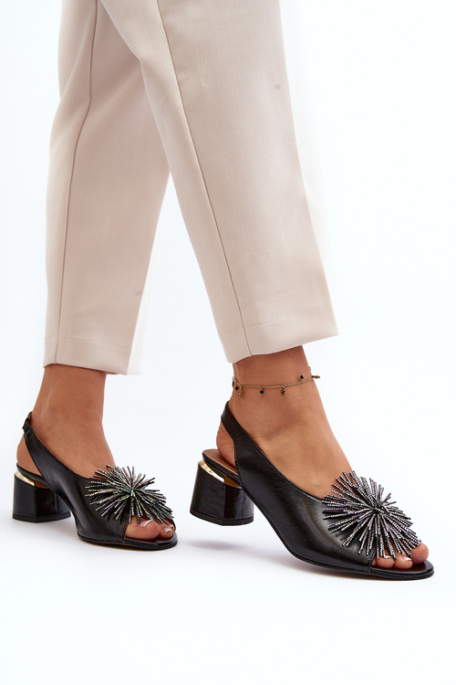 Skórzane Sandały Z Ozdobą Laura Messi 2719 Czarne