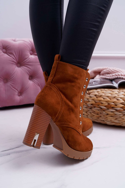 Botki Damskie Na Słupku Ozdobny Suwak Zamsz Camel Imagine