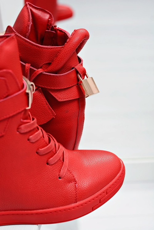 Damskie Czerwone Sneakersy Złota Kłódka Koturn Hudgens