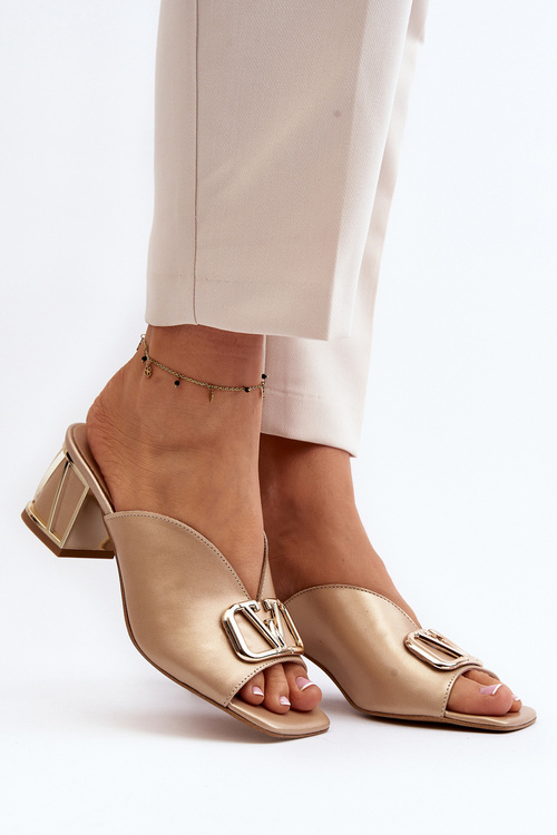 Eleganckie Klapki Damskie Na Obcasie Laura Messi 2771 Złote