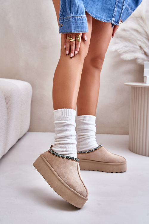 Kapcie Damskie Na Platformie Z Haftem Beżowe Neroma