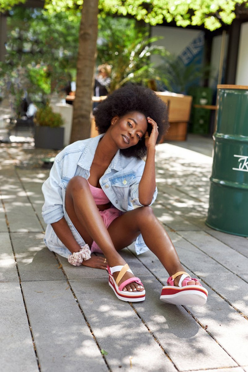 Piankowe Sandały Na Koturnie Big Star HH274A083 Różowe