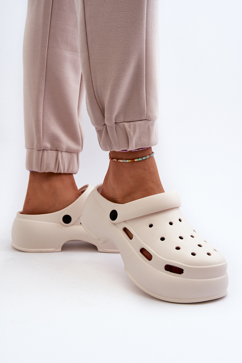 Piankowe Klapki Damskie Na Masywnej Podeszwie Białe Danollia