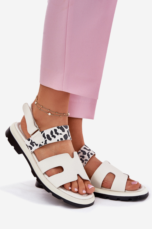 Skórzane Sandały Damskie Na Płaskim Obcasie Panterka Vinceza 66780 Beżowe