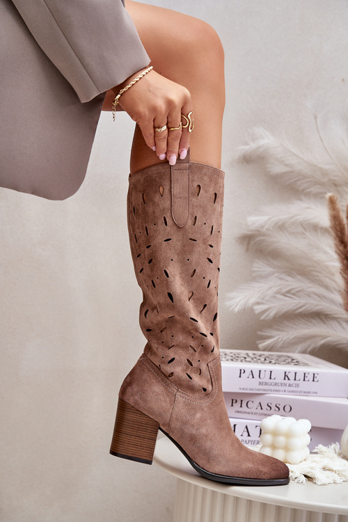 Eko Zamszowe Kozaki Na Słupku Z Ażurowym Wzorem Vinceza 58344 Ciemnobeżowe