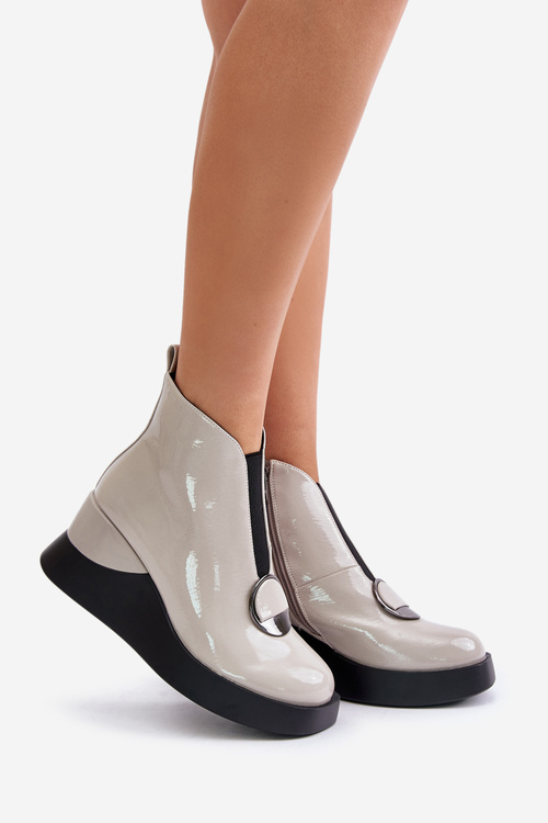 Lakierowane Botki Na Koturnie Ocieplane D&A MR880-136 Jasnoszare