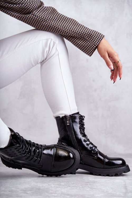 Lakierowane Botki Z Ćwiekami Czarne Palmira