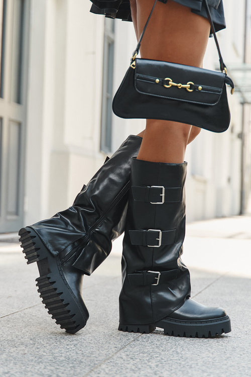 Ocieplane Kozaki Damskie Ze Srebrnymi Klamrami Czarne Isavine