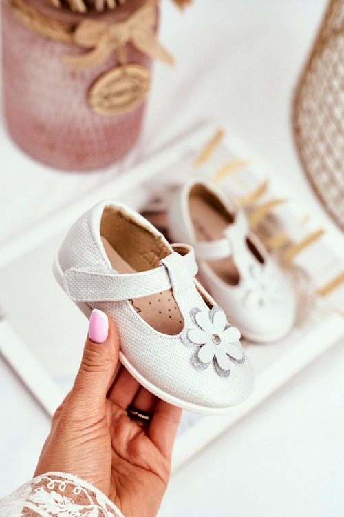 Balerinki Dziecięce na Rzepy Kwiatuszek Srebrne Antrela