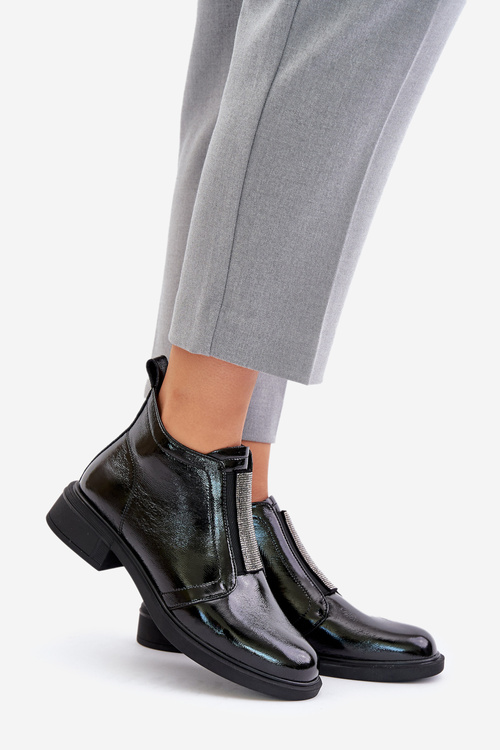 Skórzane Lakierowane Niskie Botki Ze Zdobieniem Na Zamek D&A MR880-142 Czarne