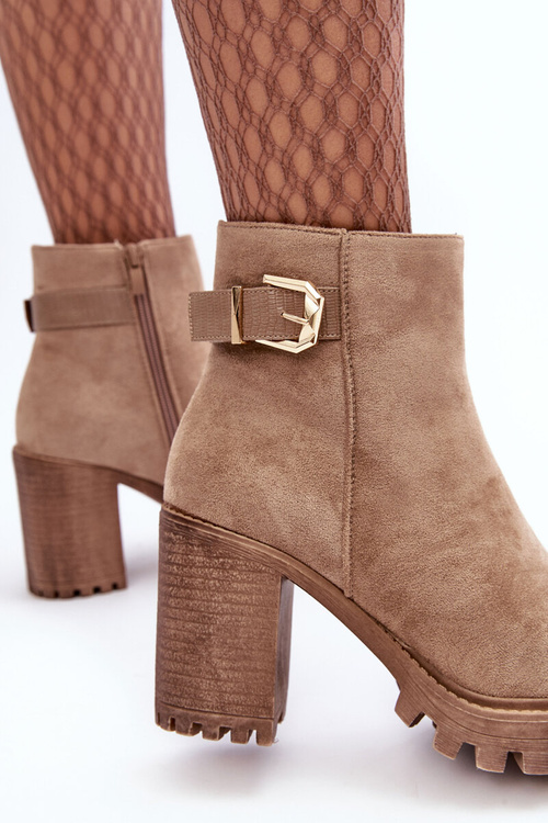 Zamszowe Damskie Botki Na Słupku Z Ozdobą Beżowe Menoria