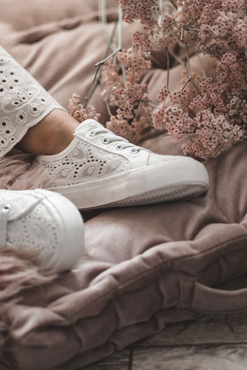 Trampki Ażurowe Big Star JJ374134 Białe