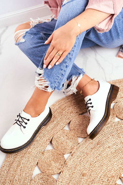 Damskie Półbuty Lakierowane Białe Do It Better!