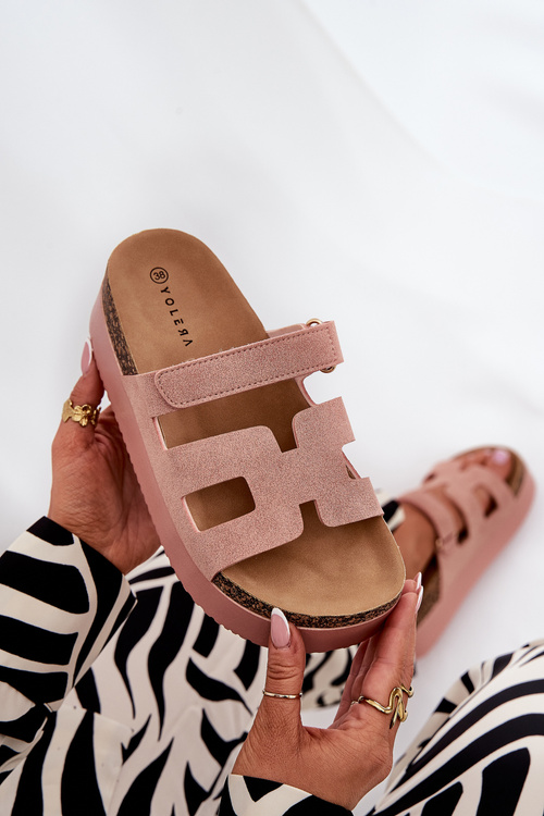 Klapki Na Masywnej Platformie Różowe Daldiva