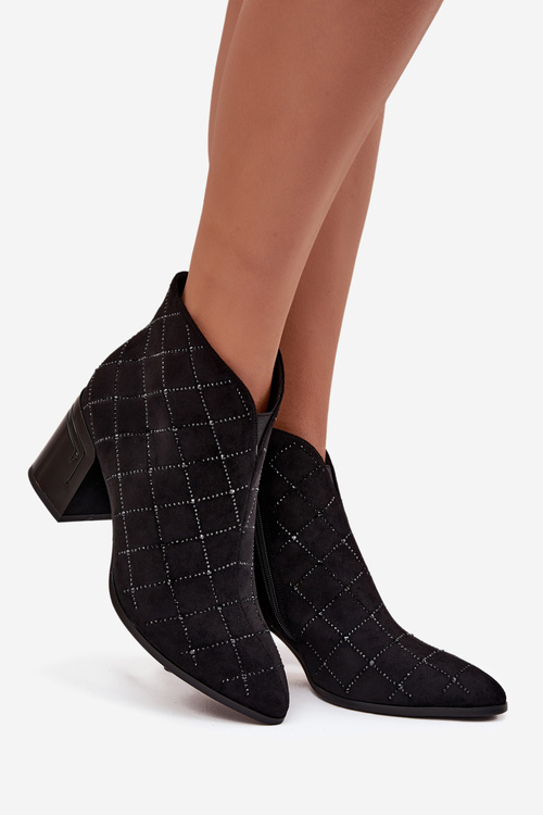 Botki Damskie Na Słupku Ze Zdobieniem D&A MR52-133 Czarne