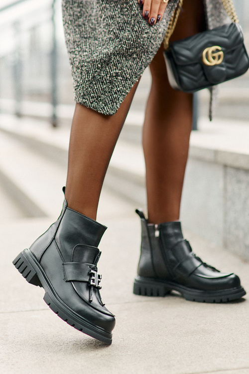 Skórzane Botki Na Płaskim Obcasie Z Ozdobą Ocieplane Czarne Asperra