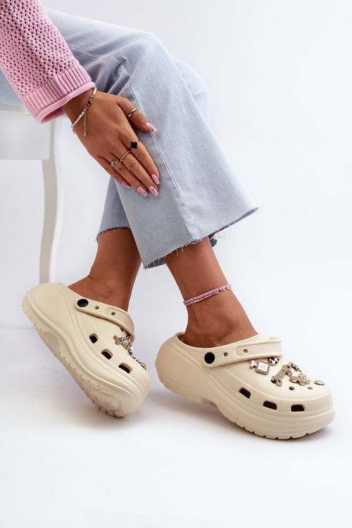 Klapki Damskie Piankowe Lekkie Na Grubej Podeszwie Z Przypinkami Beżowe Effiora