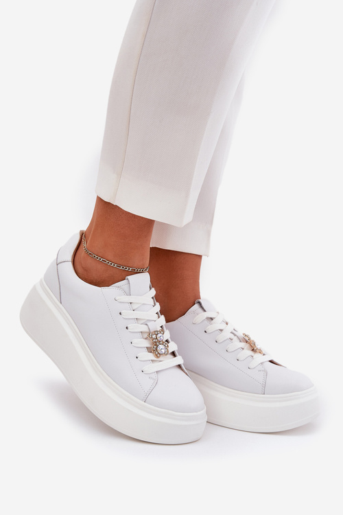 Skórzane Buty Sportowe Damskie Na Platformie Z Przypinką Vinceza 39922 Białe