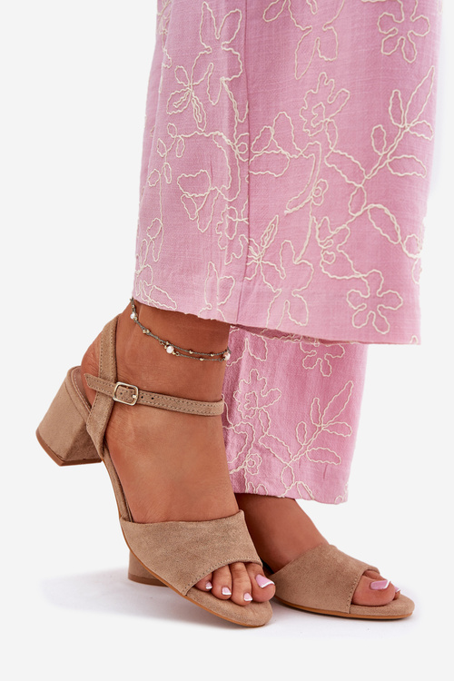 Eko Zamszowe Klasyczne Sandały Damskie Na Obcasie Beżowe Zarnella