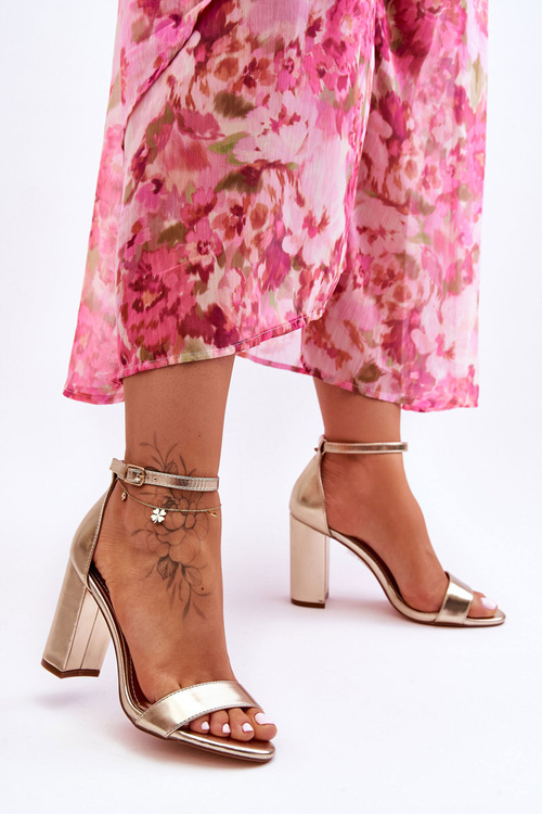 Sandały Na Obcasie Złote Individual