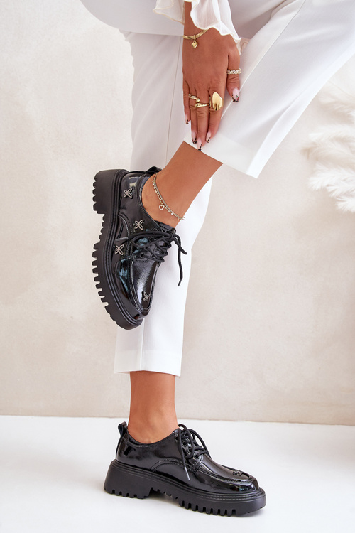 Lakierowane Półbuty Damskie Z Ozdobami Skóra Naturalna Artiker 55C1011 Czarne