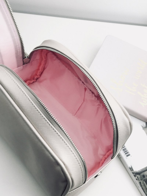 NOBO Beżowa Kosmetyczka