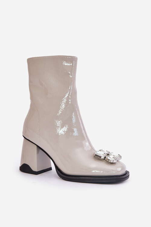 Lakierowane Botki Damskie Na Słupku Z Ozdobą D&A MR880-019 Jasnoszare