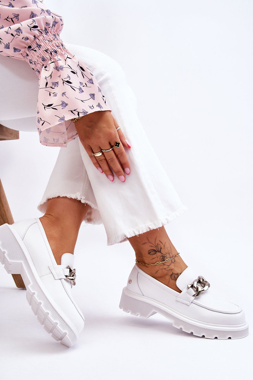 Skórzane Mokasyny Z Łańcuchem GOE LL2N4038 Białe