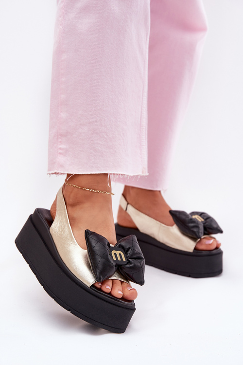 Skórzane Sandały Damskie Na Platformie Z Kokardą CheBello 4641 Złoto-Czarne